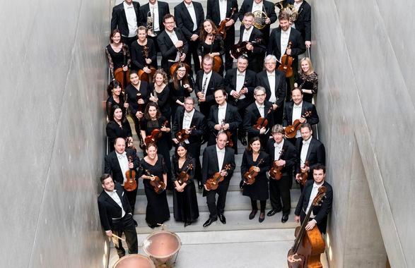 Orquesta del Mozarteum de Salzburgo.  Maria João Pires, piano