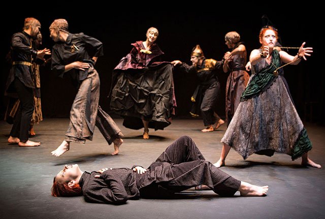 Dead  Hamlet (Sennsa Teatro) 2